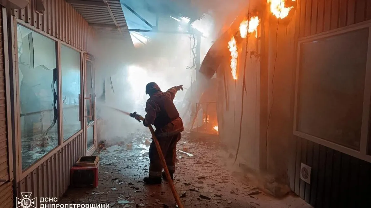 Ukraine: cinq morts et de nombreux blessés dans une frappe russe sur un marché à Nikopol