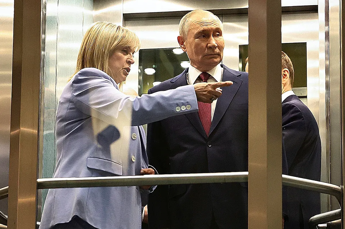 Así es la 'cárcel digital' de Putin: sin 3G en la calle ni chat en casa y con una app espía obligatoria en el móvil