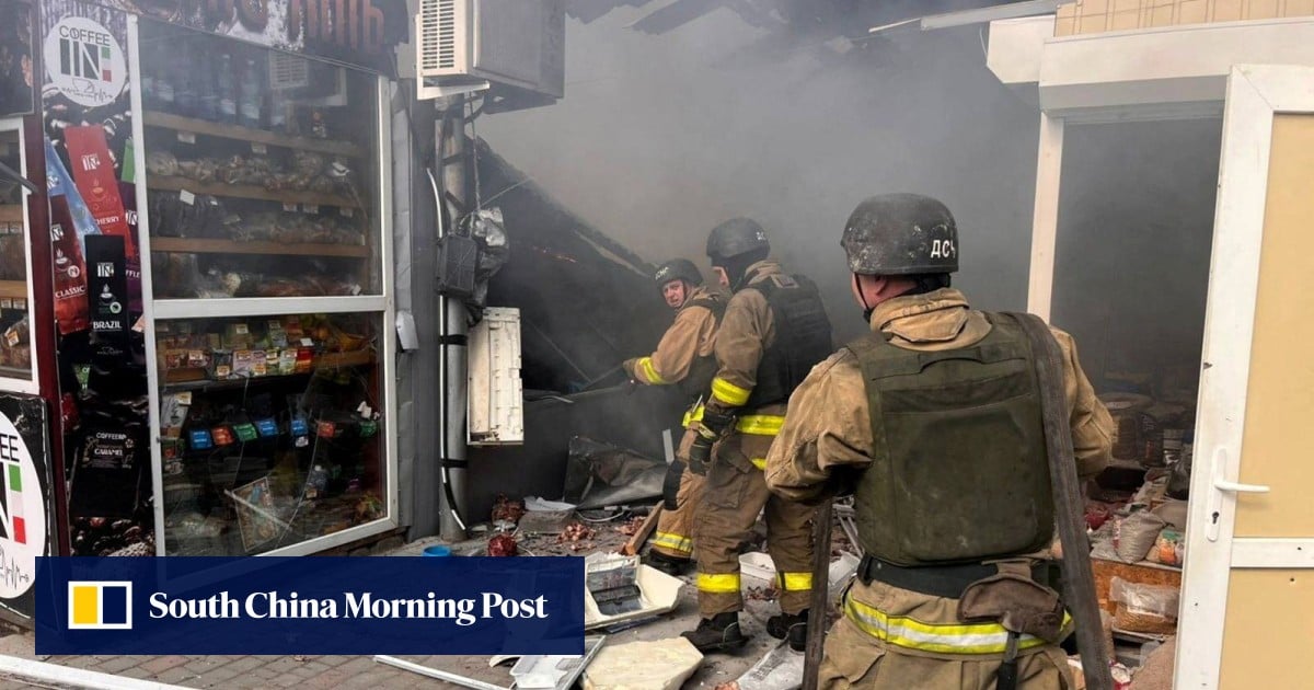 Russia, Ukraine strikes kill 10 as Zelensky travels to Turkey for talks