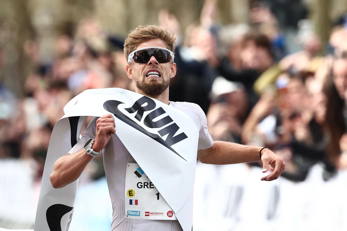 Jimmy Gressier améliore son record d’Europe du 5 km lors de l’Urban Trail Lille