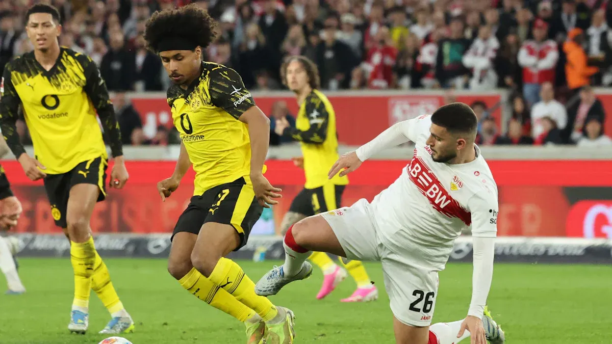 Stuttgart vs. BVB: Turbulentes Ende eines nicht gerade turbulenten Spiels