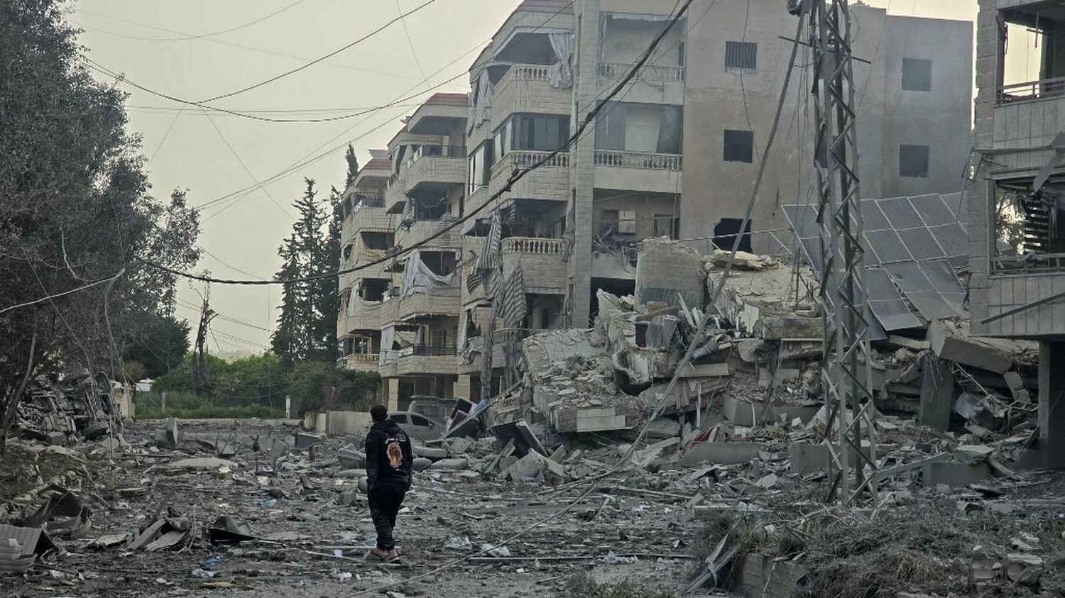 Guerre au Moyen-Orient : Donald Trump menace l'Iran, le Yémen tire un missile vers Israël, le Liban sous les frappes israéliennes… Ce qu'il faut retenir de la journée de samedi 4 avril