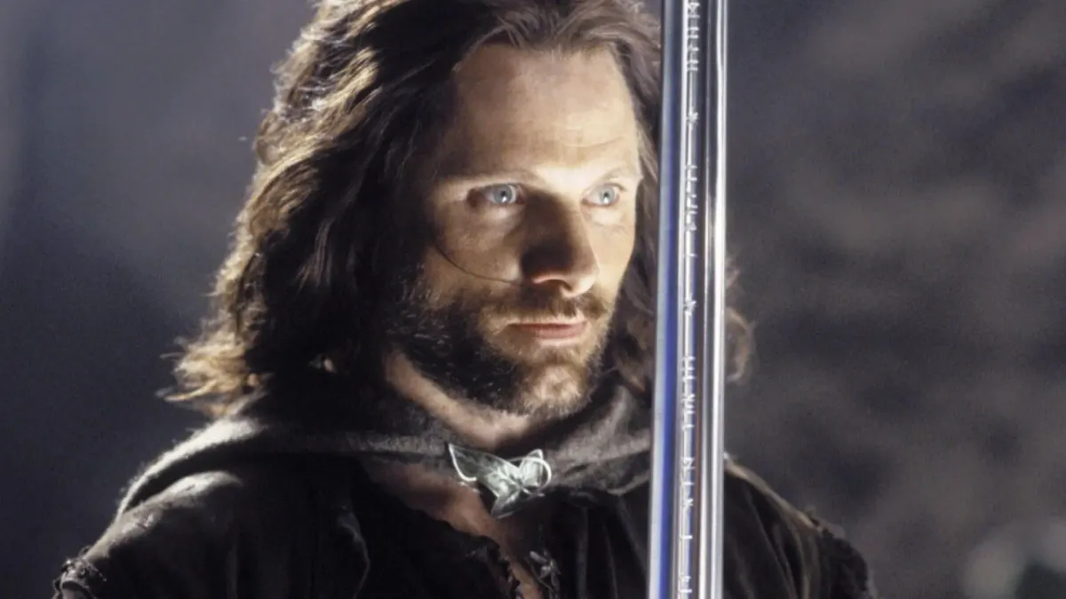 
         Adiós a Viggo Mortensen, hola al actor favorito para ser Aragorn en la nueva película de 'El señor de los anillos' 
    