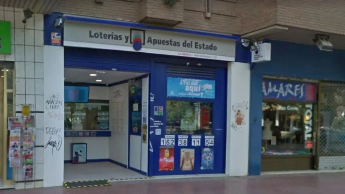 
         Un acertante de la Primitiva gana el bote de 13,8 millones de euros 
    