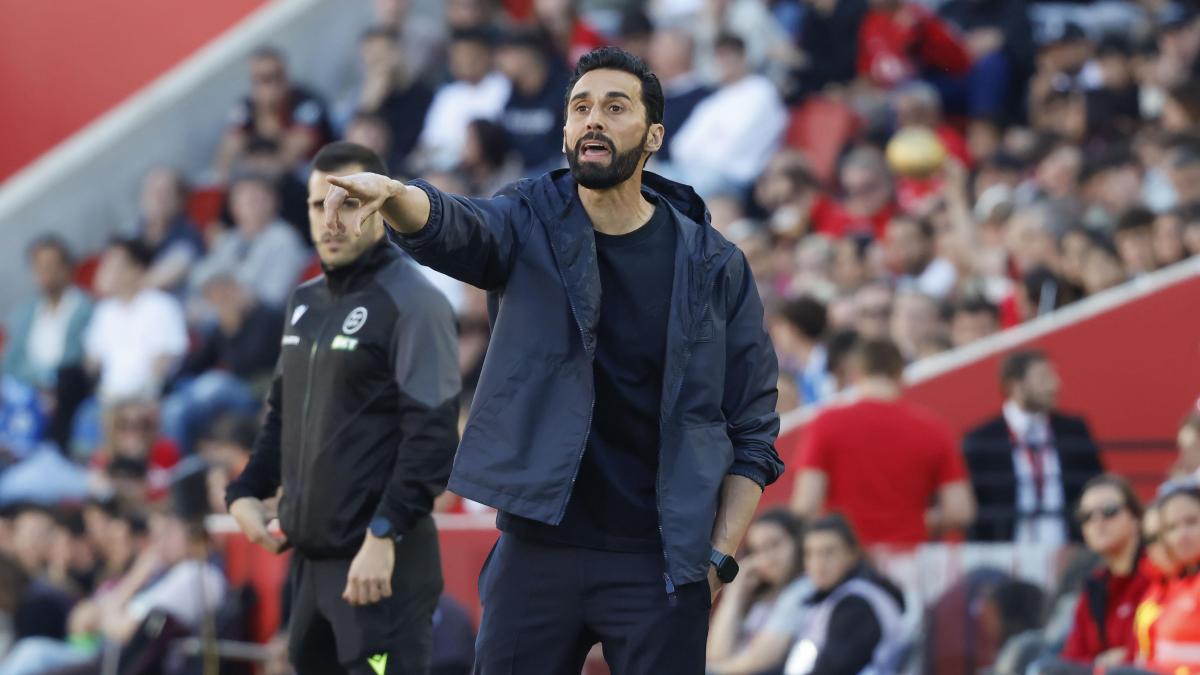 Arbeloa inclina la cabeza: “Esta derrota es toda mía y se lo he dicho a los jugadores”