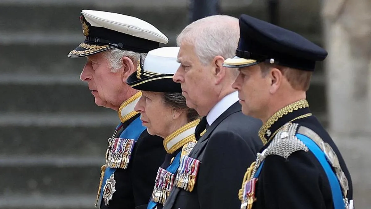 Revelado el primer miembro de los Windsor que ha ido a visitar al expríncipe Andrés