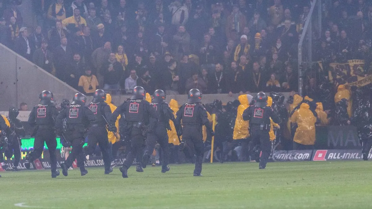 Dynamo Dresden vs Hertha BSC Berlin: Platzsturm und Jagdszenen – Topspiel eskaliert