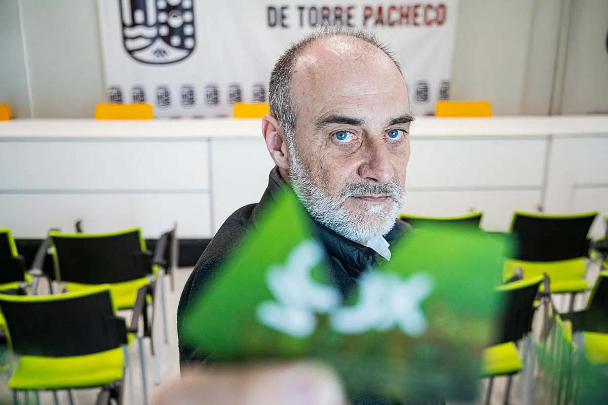 El terremoto de Vox en su granero de Torre-Pacheco, el polvorín que recuperó la calma: "Sentimos una decepción brutal con Abascal. Nos hemos jugado el tipo por el partido"