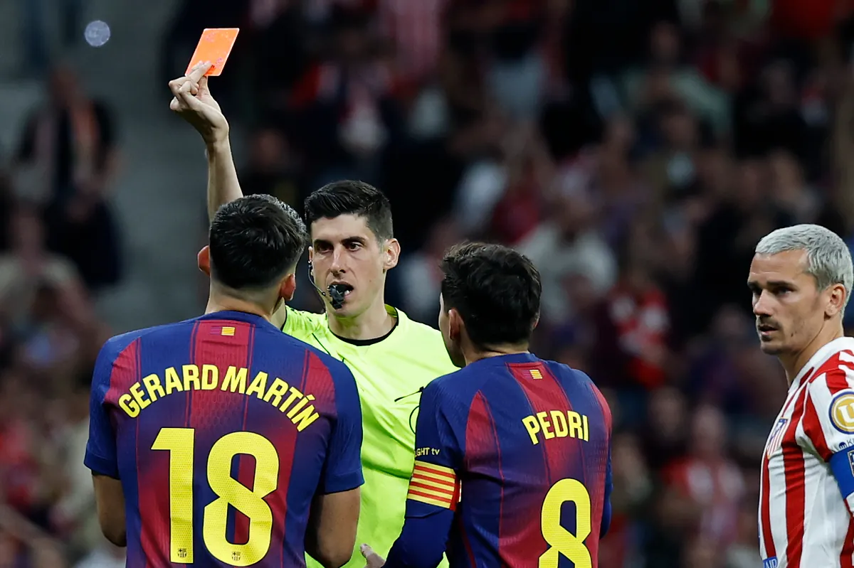 El enfado de Lamine y la polémica por la no expulsión de Gerard Martín: "Despejó el balón, no era roja"