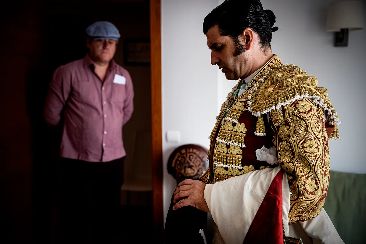 Morante desata la locura con su vuelta sin haberse ido: el viejo Rey de España viaja a ver al reaparecido Rey de los toreros