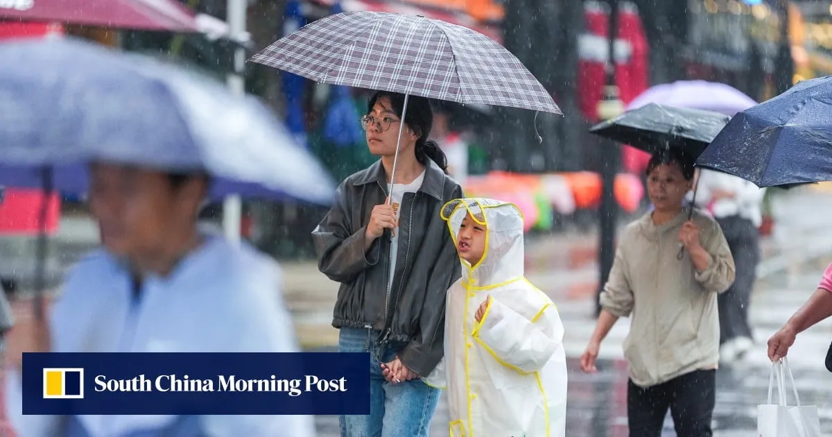 Observatory warns of thundery showers amid Ching Ming Festival in Hong Kong