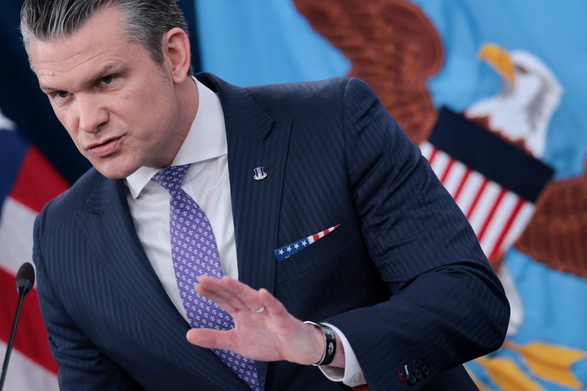 Pete Hegseth, el secretario de Defensa en guerra contra el Pentágono