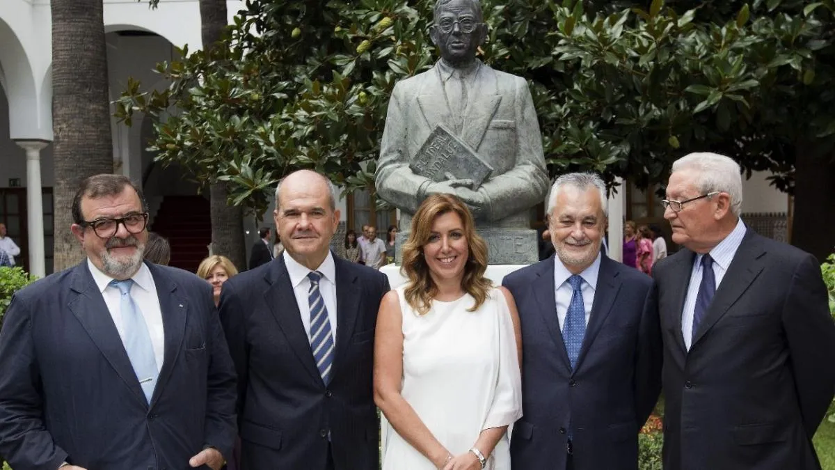
                     ¿Estaba condenado el PSOE a perder Andalucía?
                 