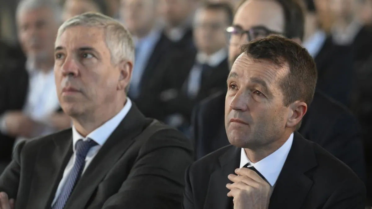 
                       El reparto de los contratos millonarios, clave en la dimisión de Escribano en Indra
                   