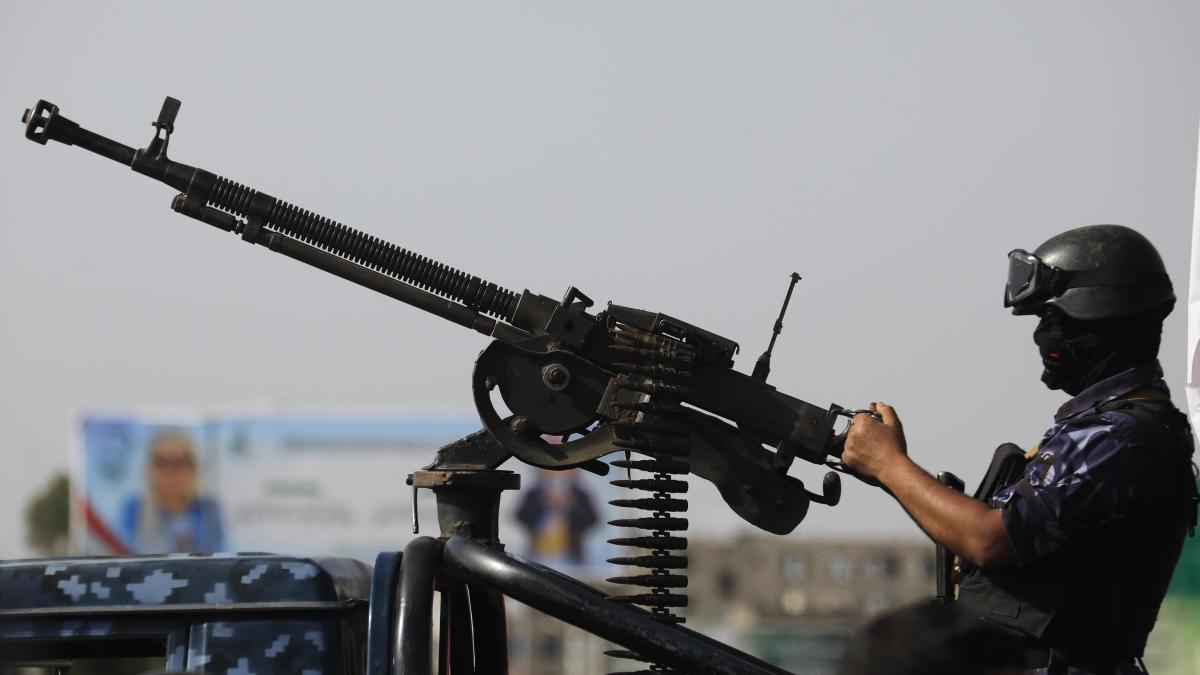 
                                                                              Los hutíes de Yemen reivindican, por primera vez, un ataque con misiles de racimo contra Israel
                                                                          