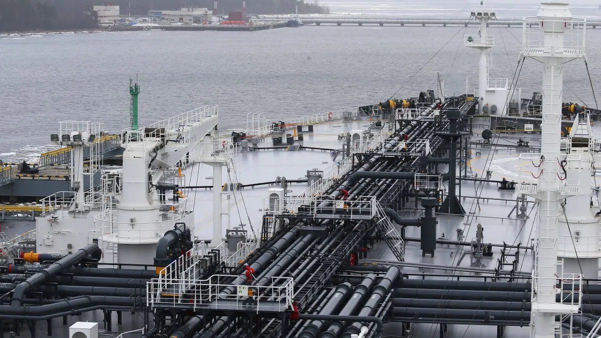 Russland-Ukraine-Krieg: Drohnenangriffe treffen Lukoil-Anlage und Hafen Primorsk