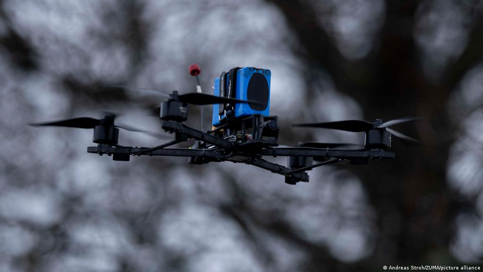 Ukraine-Krieg: Russische Ölanlagen brennen