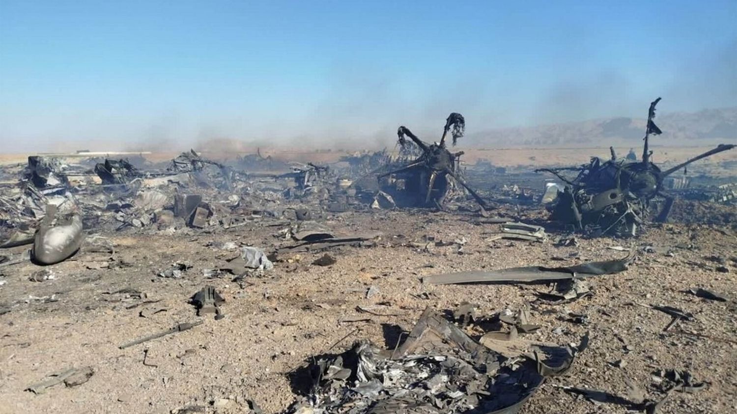 Des heures caché dans une crevasse, des centaines de soldats mobilisés, la CIA impliquée... Ce que l'on sait de l'opération de sauvetage du pilote américain en Iran