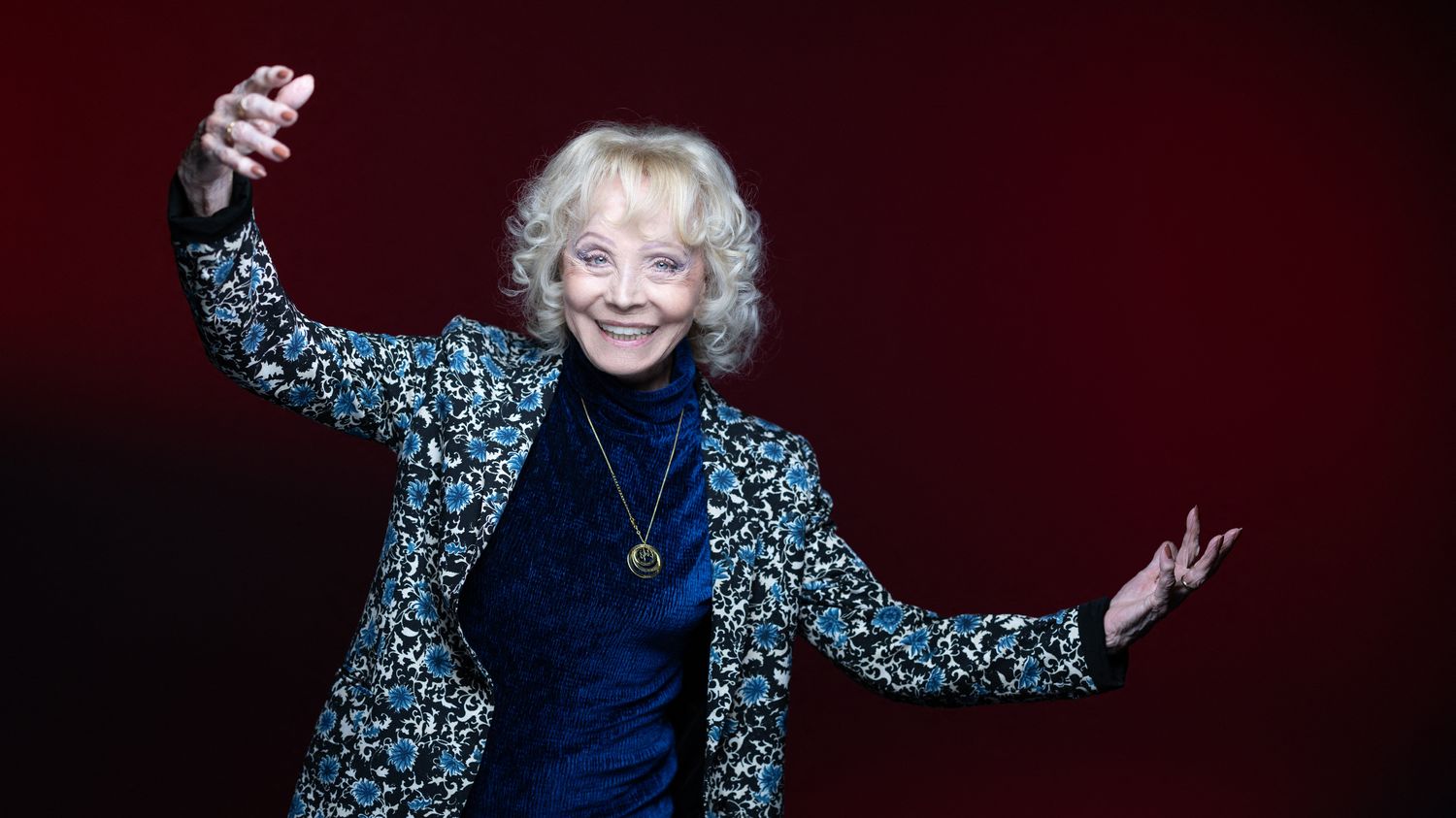 La chanteuse Isabelle Aubret,  lauréate de l'Eurovision en 1962, de retour sur scène