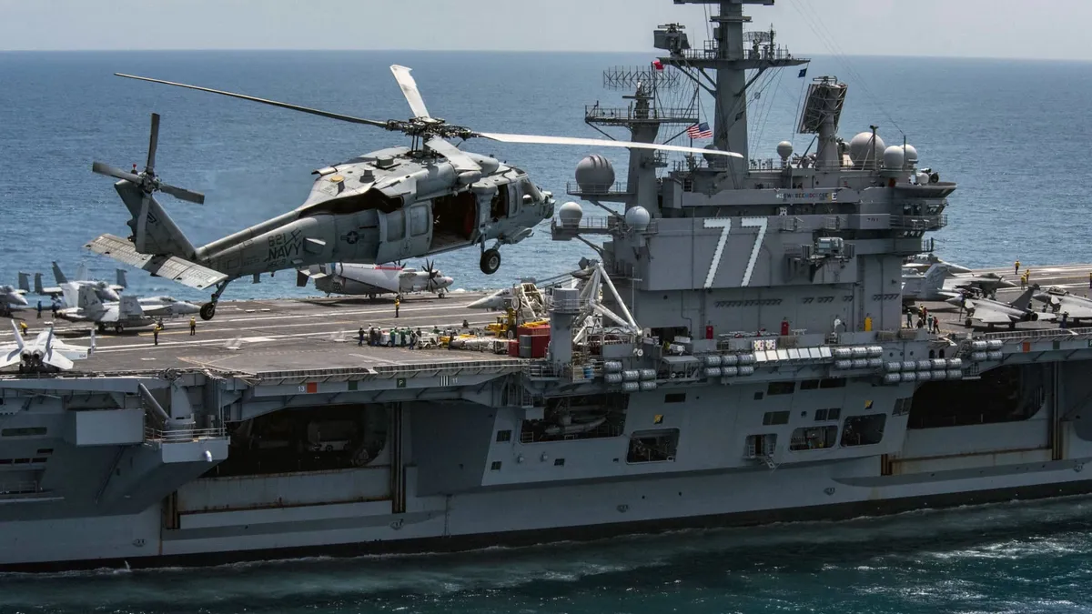 Le bâtiment le plus cher jamais construit, une armada unique au monde de 11 porte-avions nucléaires et pourtant la Marine américaine est paralysée par les retards