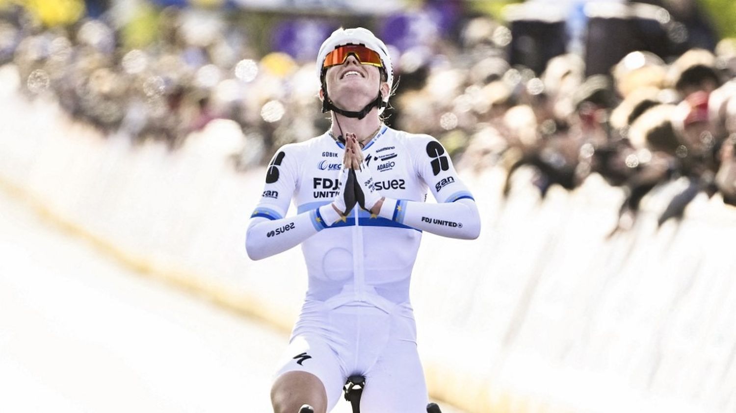 Pauline Ferrand-Prévot termine 2e du Tour des Flandres, remporté par Demi Vollering pour la première fois