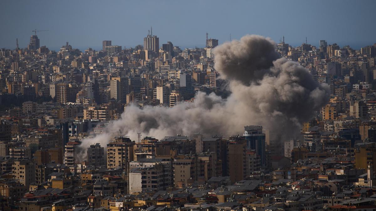 
            Al menos 39 muertos en la última oleada de ataques israelíes en Líbano
        