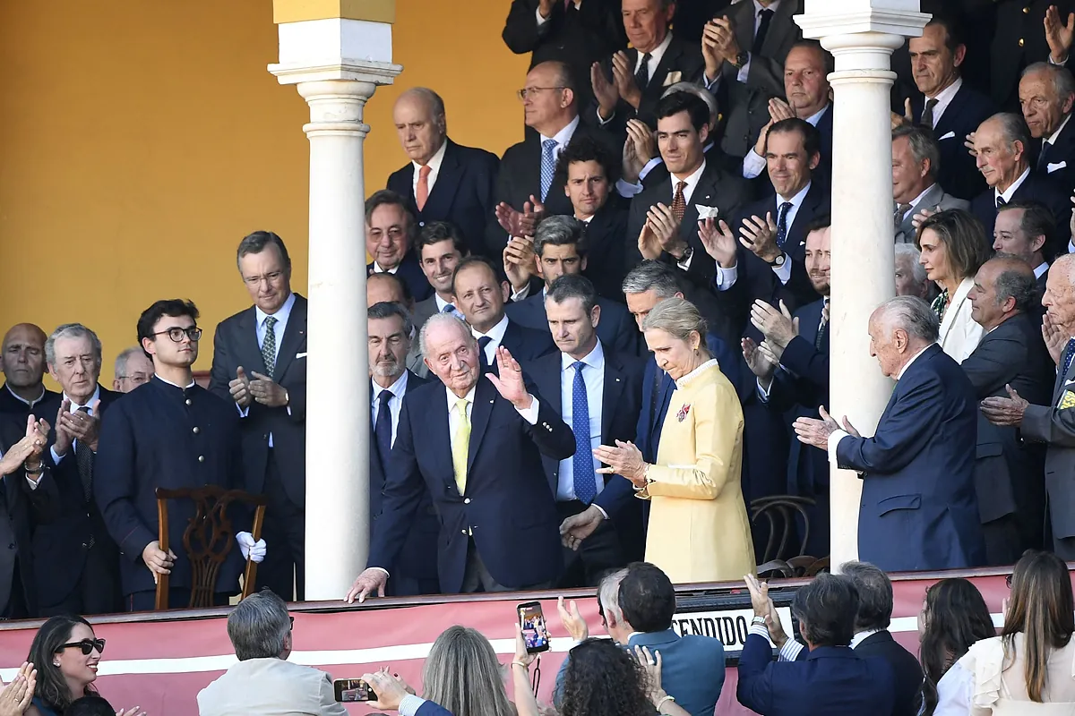 De Carabanchel a la Maestranza: la Familia Real marca distancia en Semana Santa