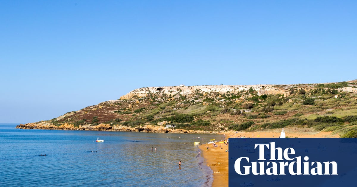‘Sunshine Saturday’: UK firms expect 5% January rise in holiday bookings