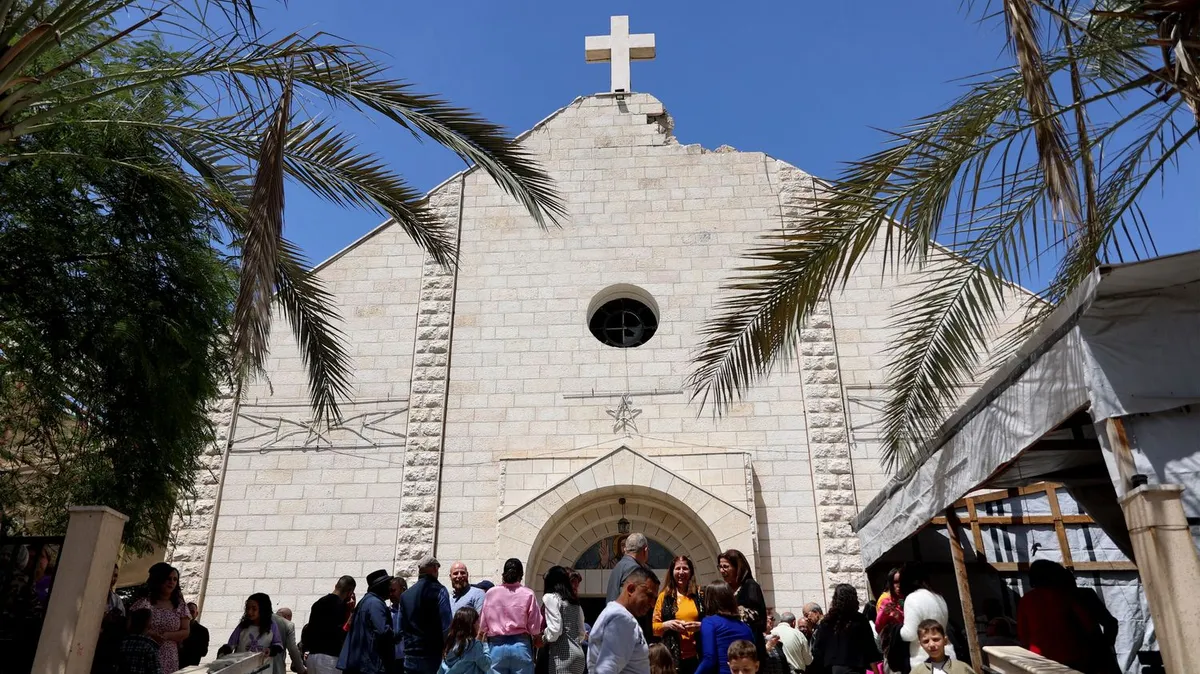 "Que le Seigneur nous donne la possibilité de vivre en paix et dans la justice" : à Gaza, les derniers chrétiens présents célèbrent Pâques malgré tout