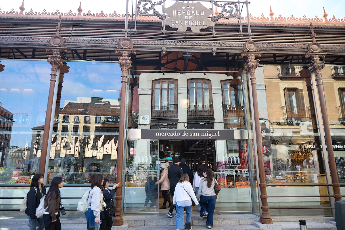 Los multimillonarios dueños de C&A se hacen con el Mercado de San Miguel de Madrid