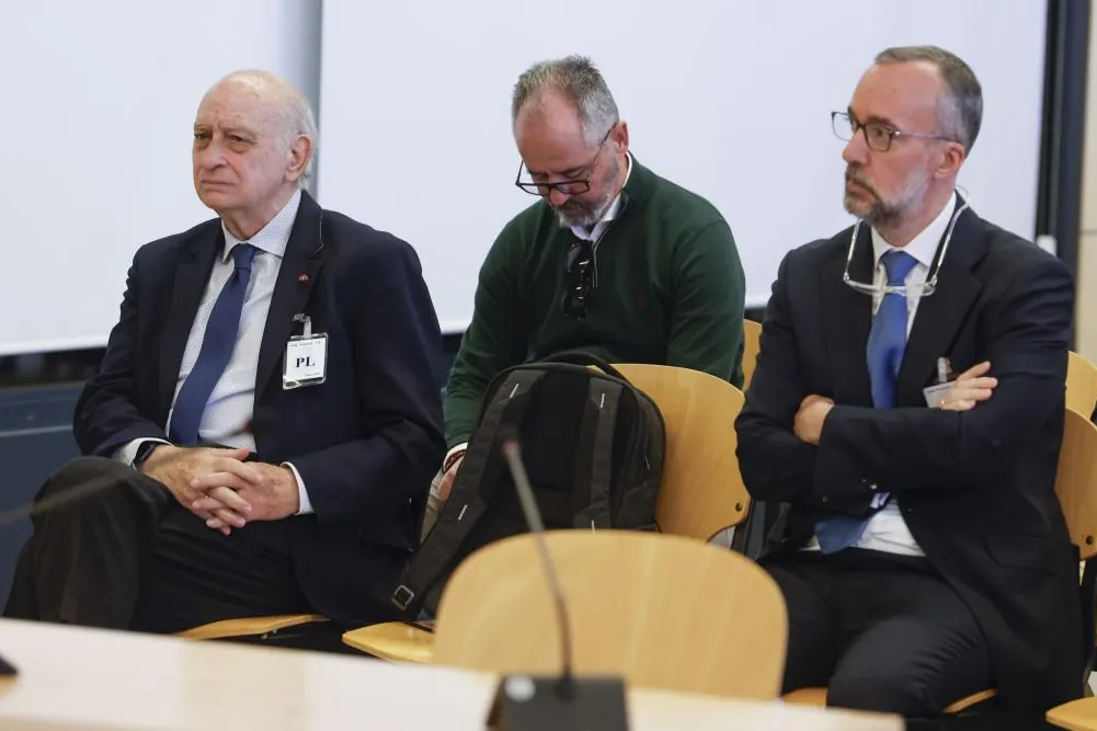 El PSOE reclama en la Audiencia Nacional suspender el juicio de 'Kitchen' para incorporar la "conexión política" que señala a Cospedal y el PP