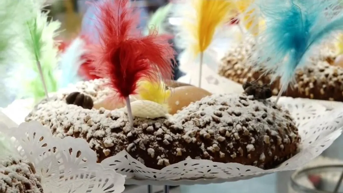 
                              Todo preparado en las pastelerías barcelonesas para el “gran día” de la Mona de Pascua
                          