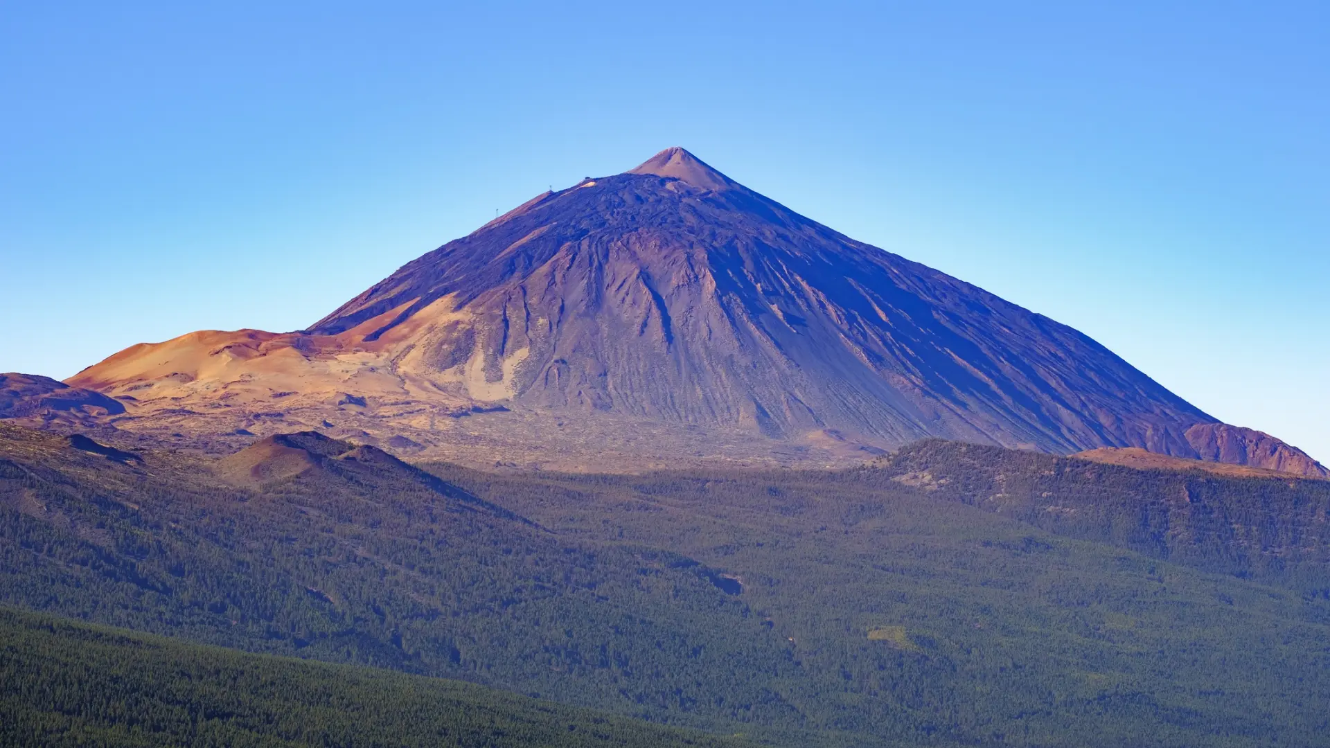 Más de 130 terremotos pequeños sacuden Tenerife en un nuevo episodio de actividad sísmica