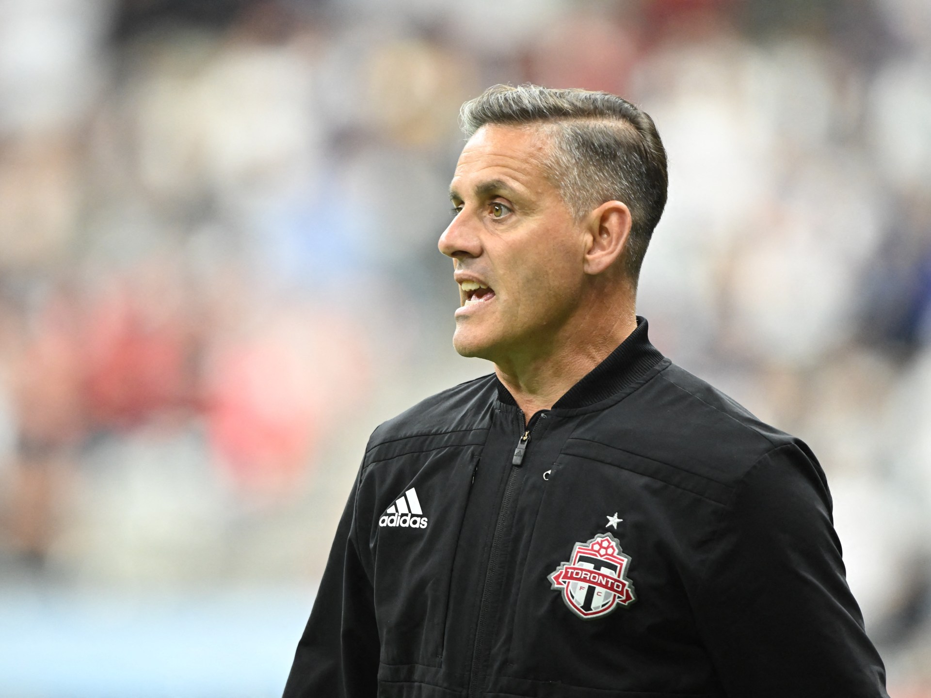 Indonesia hire former Canada coach Herdman to replace Kluivert