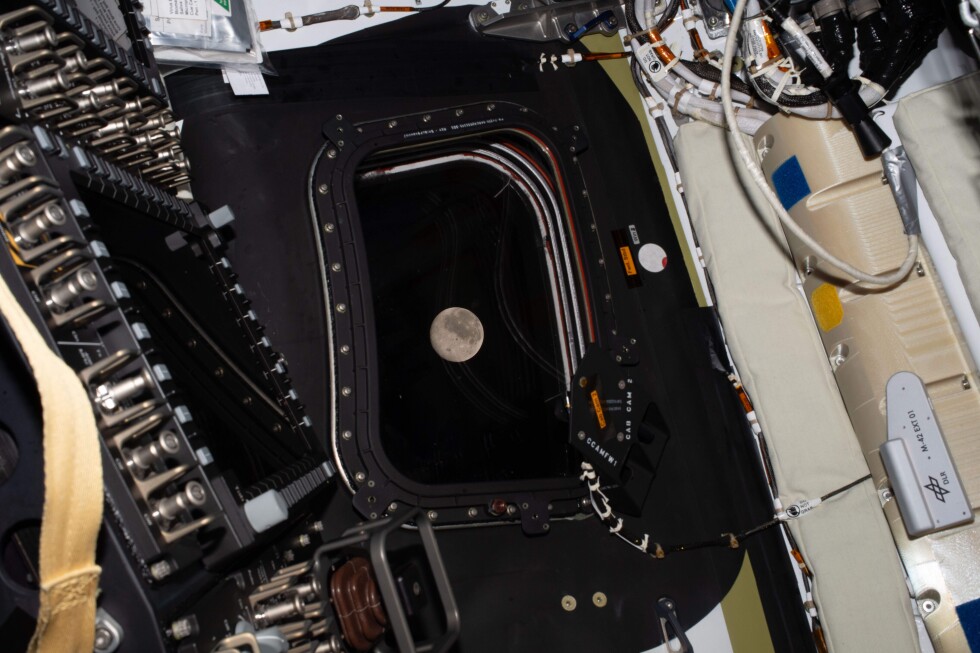 Artemis II astronauts race to set a new distance record from Earth and behold the moon’s far side
