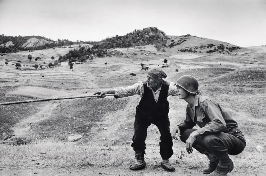 ¿Dónde estuvo Robert Capa los días 25 y 26 de agosto de 1944? El fotógrafo vuelve a París en su exposición total