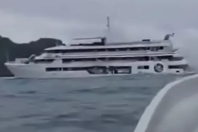Treinta pasajeros evacuados después de que un crucero encallara en un arrecife en Fiyi