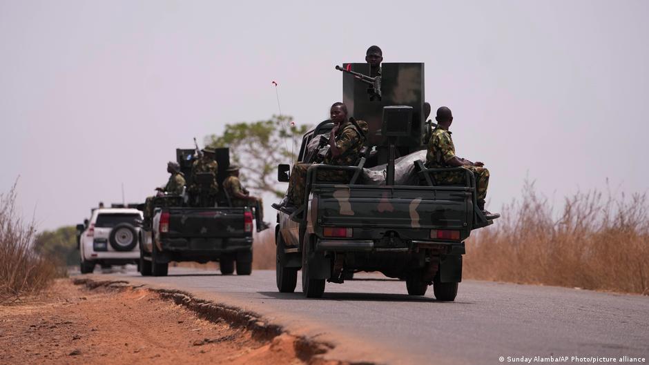Armee befreit 31 Geiseln in Nigeria