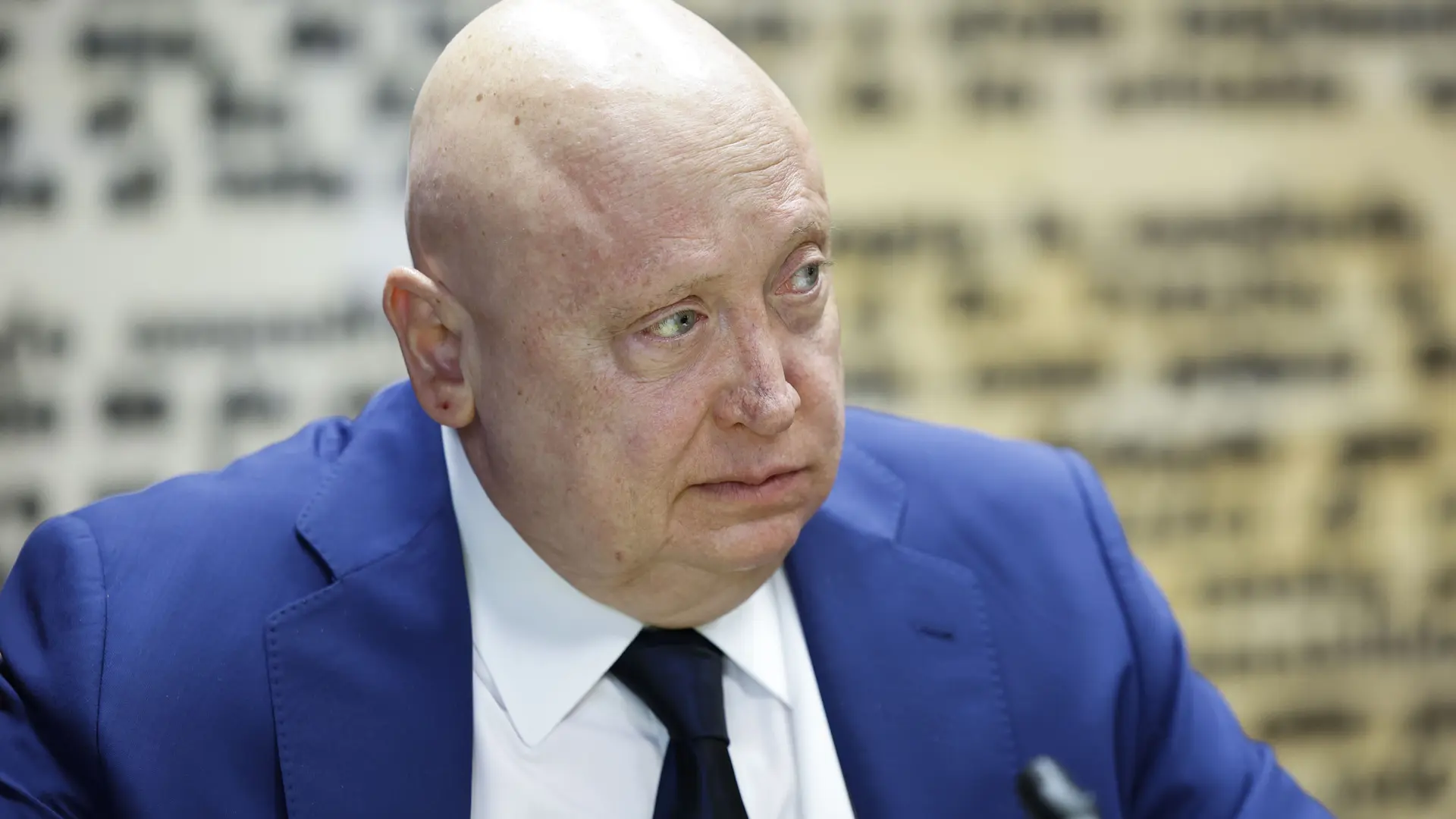 
         El presidente de Forestalia admite que se reunió una vez con Santos Cerdán, pero niega negocios con el exnúmero dos del PSOE y con Servinabar 
    