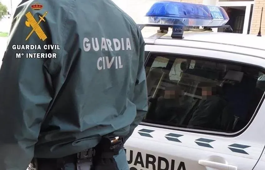 Detenido por agredir con un hacha a tres personas en Montefrío (Granada)