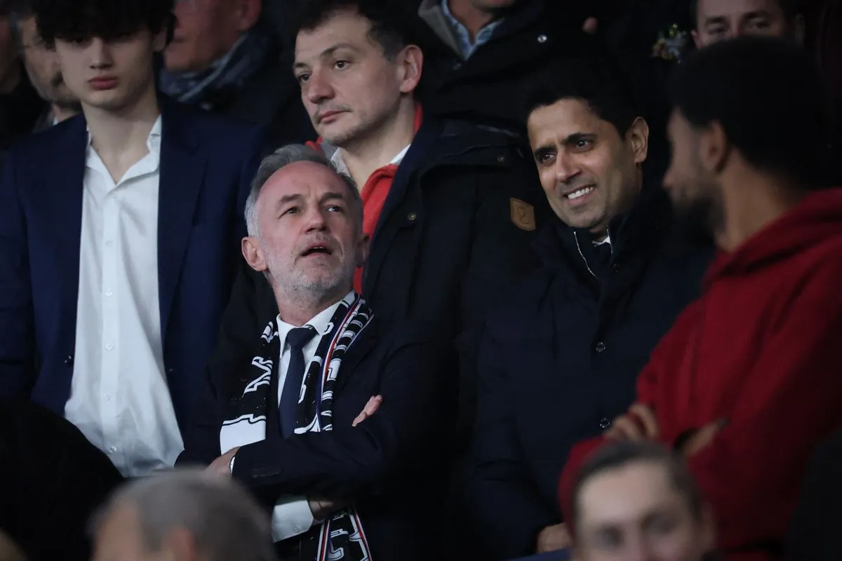 « Club mondial dans une ville-monde, le PSG a intérêt à rester au Parc des Princes pour rester associé à Paris »