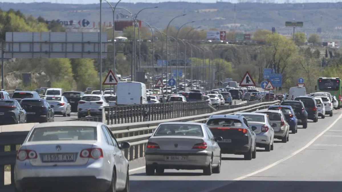 
                                           Retenciones masivas en Valencia en la recta final de la operación retorno de Semana Santa
                                       