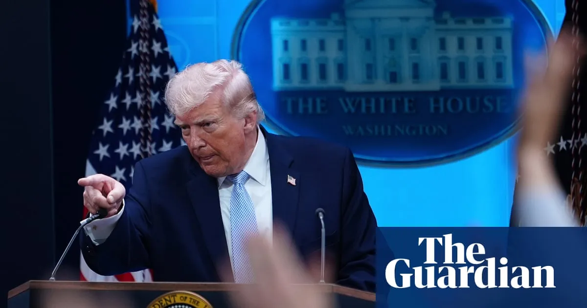Trump threatens to jail journalist in bid to find source behind report of missing airman in Iran