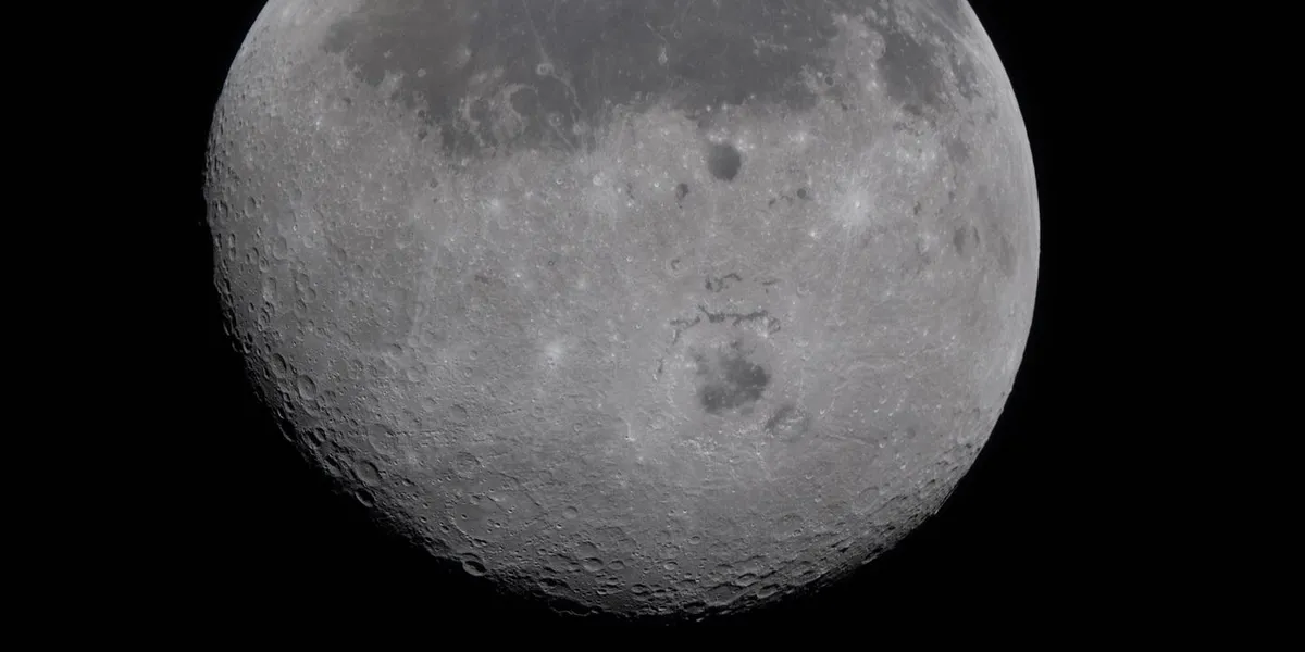 EN DIRECT, Artemis-2 : les quatre astronautes ont survolé la Lune durant la nuit ; suivez la mission historique de la NASA