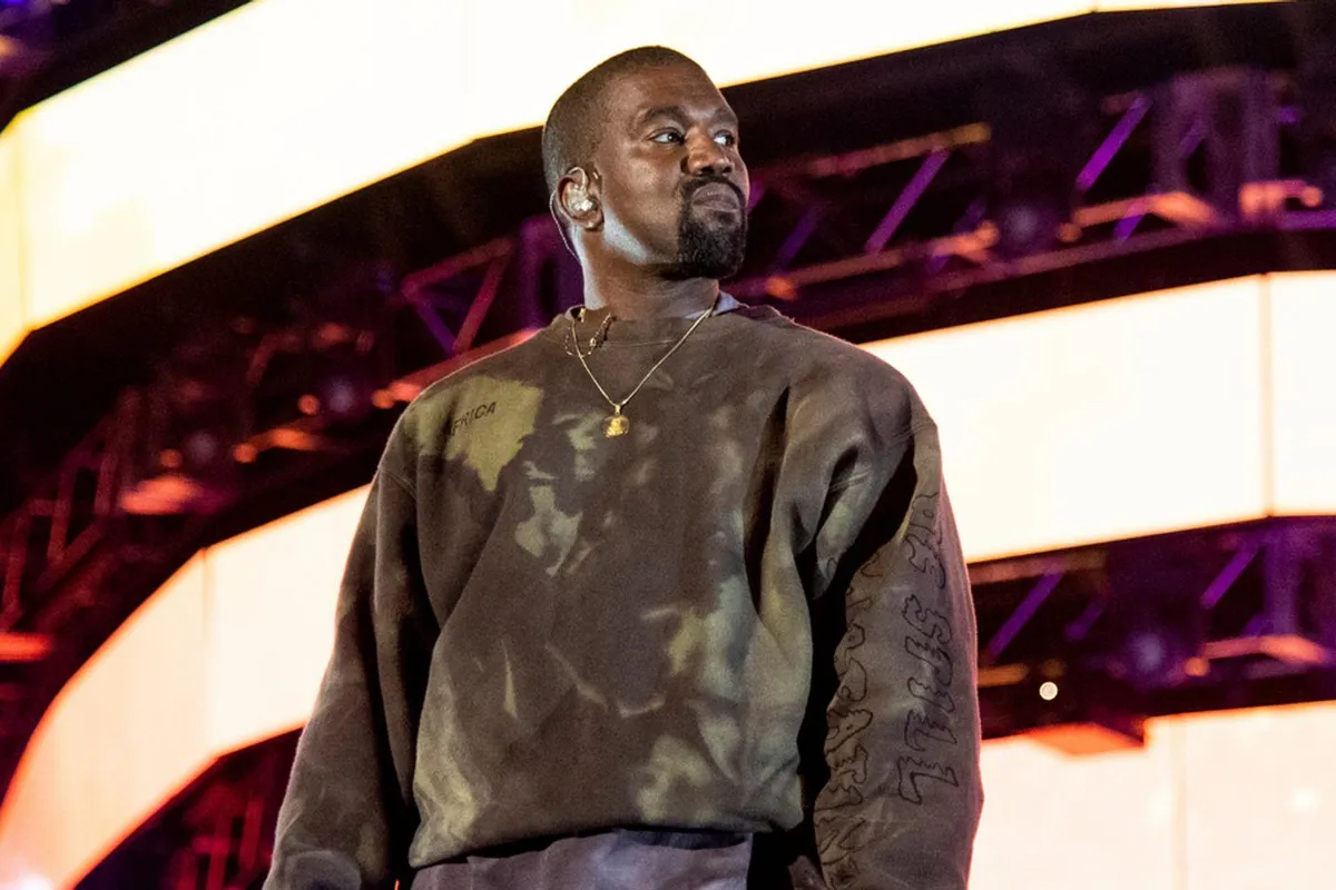 Kanye West invité à se produire au festival Wireless à Londres : l’organisateur appelle au « pardon »