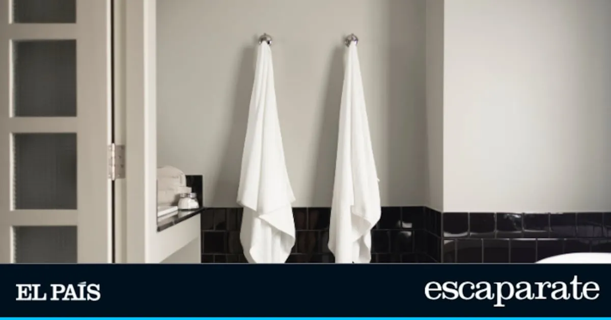 Adiós a los agujeros en el baño o la cocina: esta solución fácil te permite colgar accesorios sin taladrar