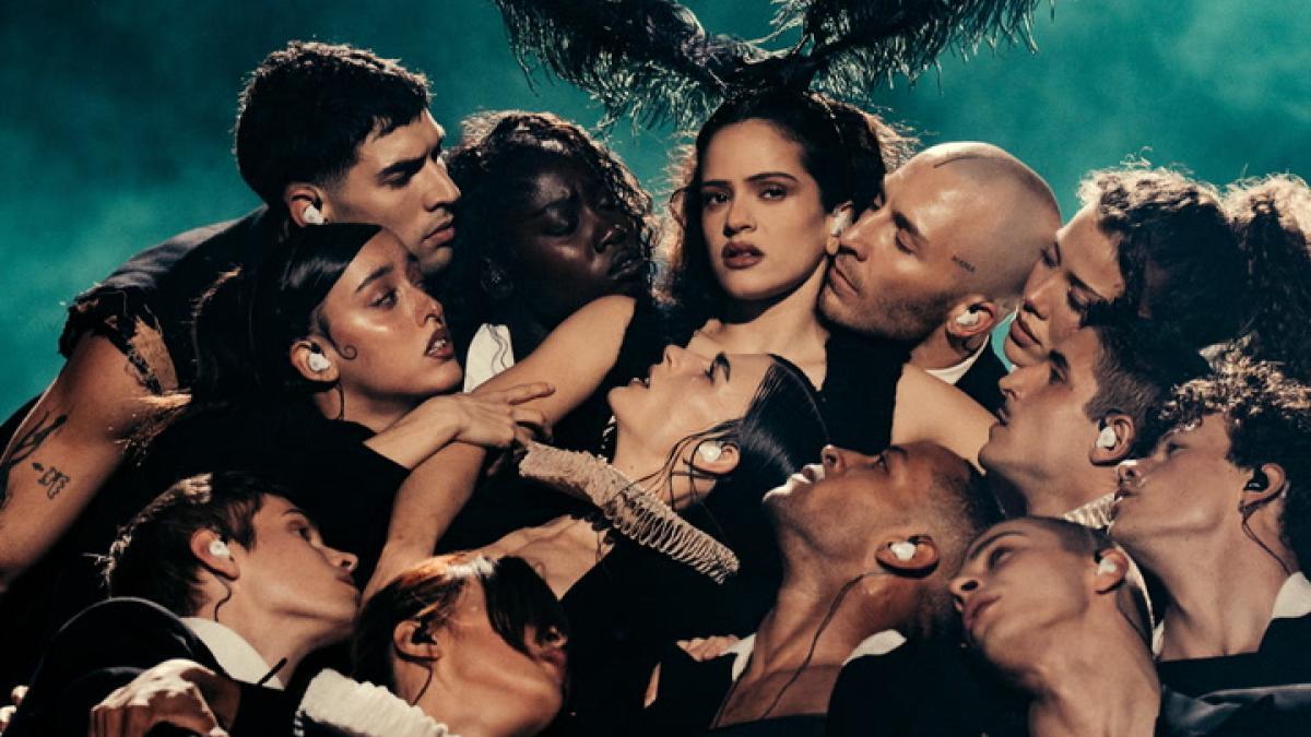 
                                Rosalía, camina o reventa
                            