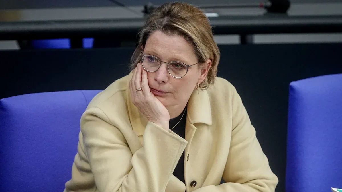 Bundespolitik: Justizministerin Hubig will Schwarzfahren entkriminalisieren