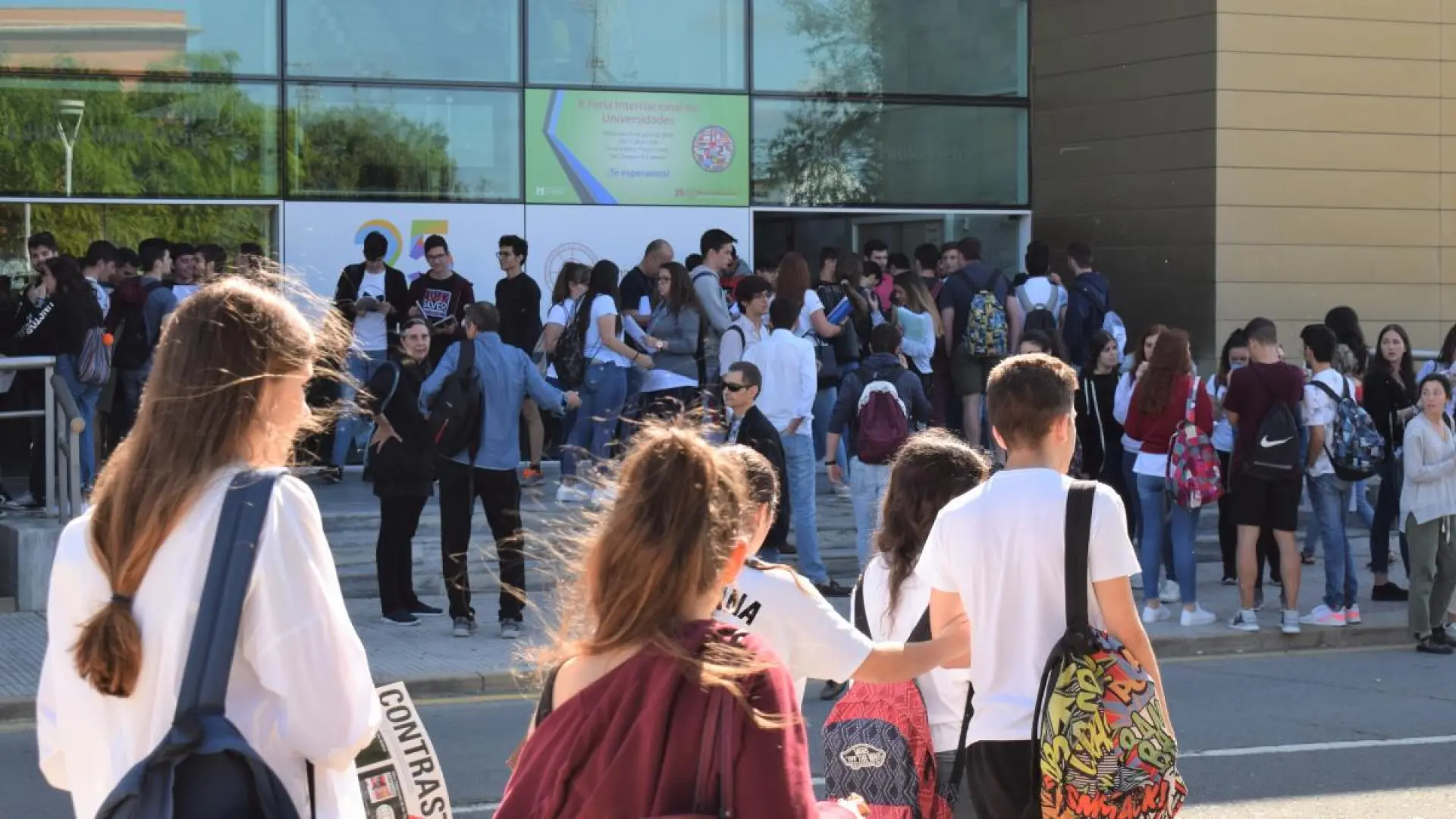 
         Ya se puede solicitar la beca MEC para el curso 2026-2027: plazos, cuantías y novedades 
    