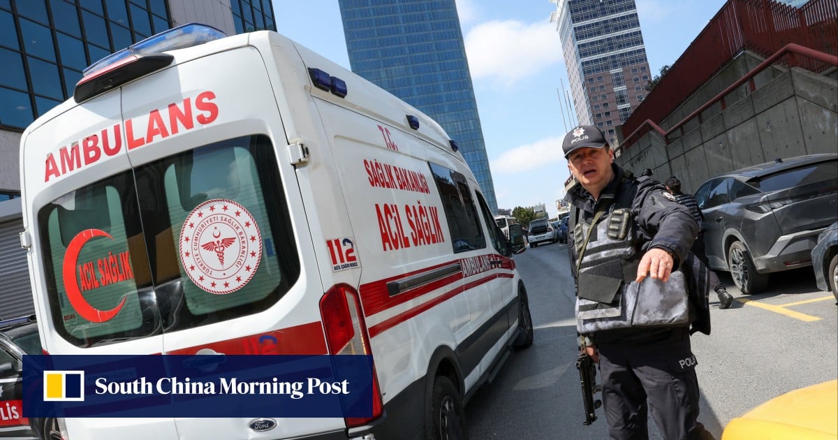 1 attacker dead after gunmen open fire outside Israeli consulate in Istanbul